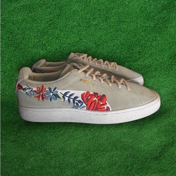 Puma Shoes - PUMA Suede Hyper Embelished Women’s Glacier Grey/White Sneakers Size 7